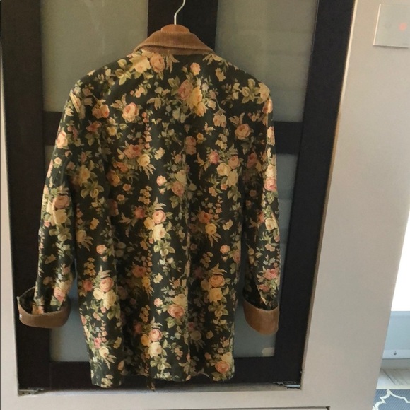 VINTAGE Ralph Lauren | L | Floral English Garden Barn Jacket - Picture 7 of 8